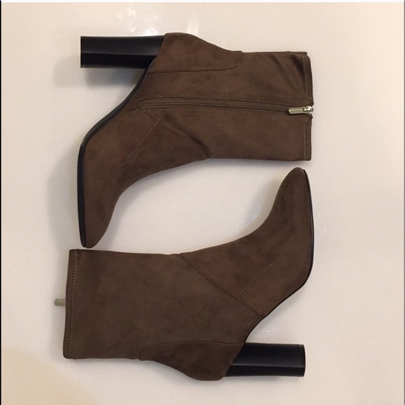 Metaphor Bryna Short Boot - Picture 2 of 6